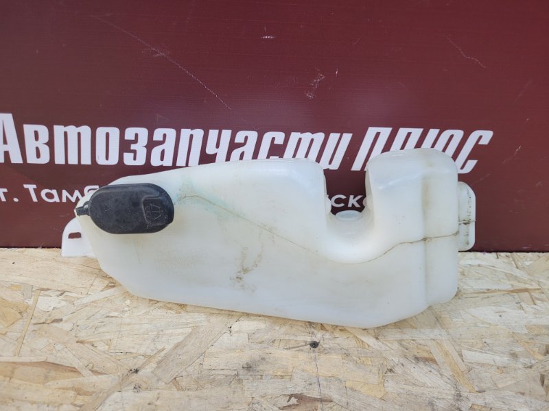 Бачок омывателя - фото 1