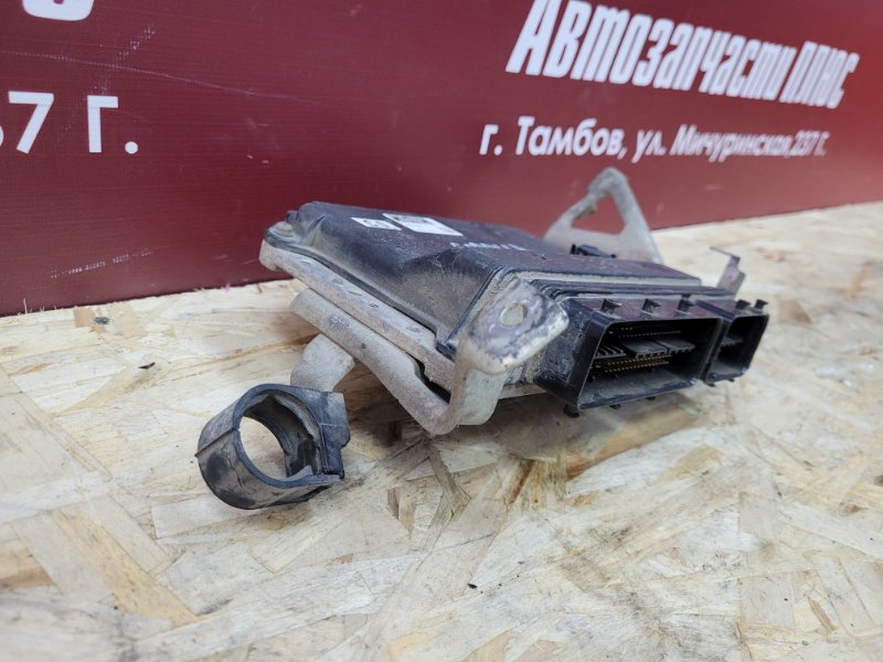 Блок управления двигателем - фото 3