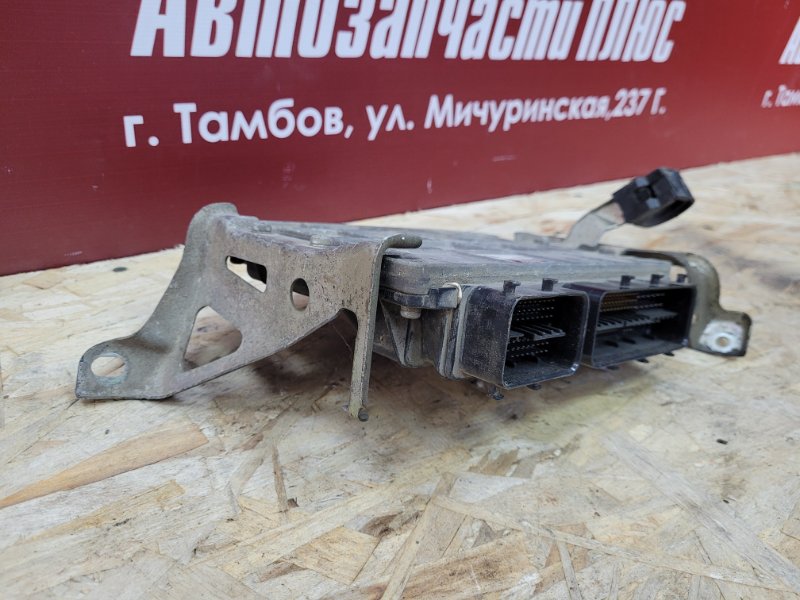 Блок управления двигателем - фото 3