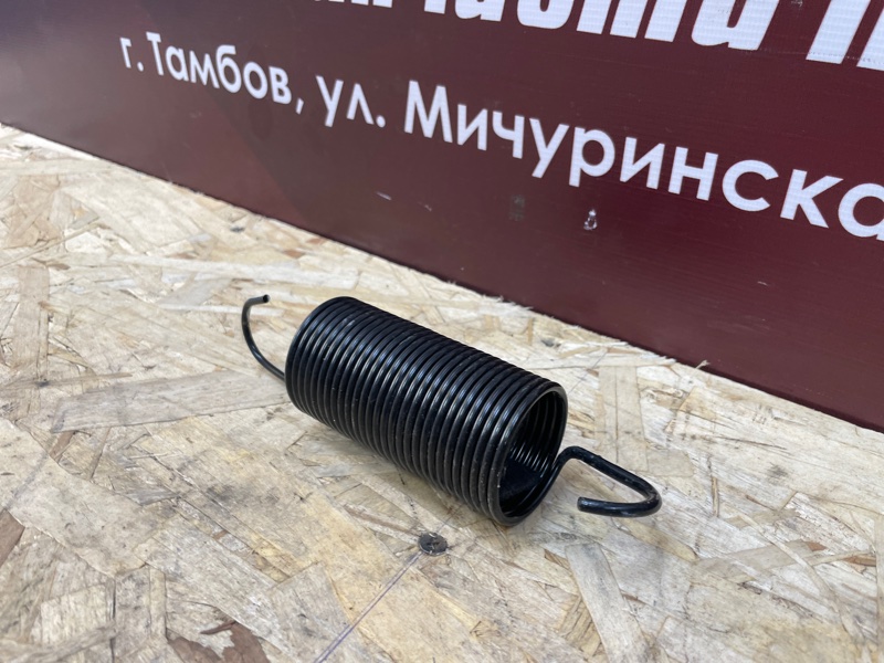 Пружина крышки багажника - фото 2