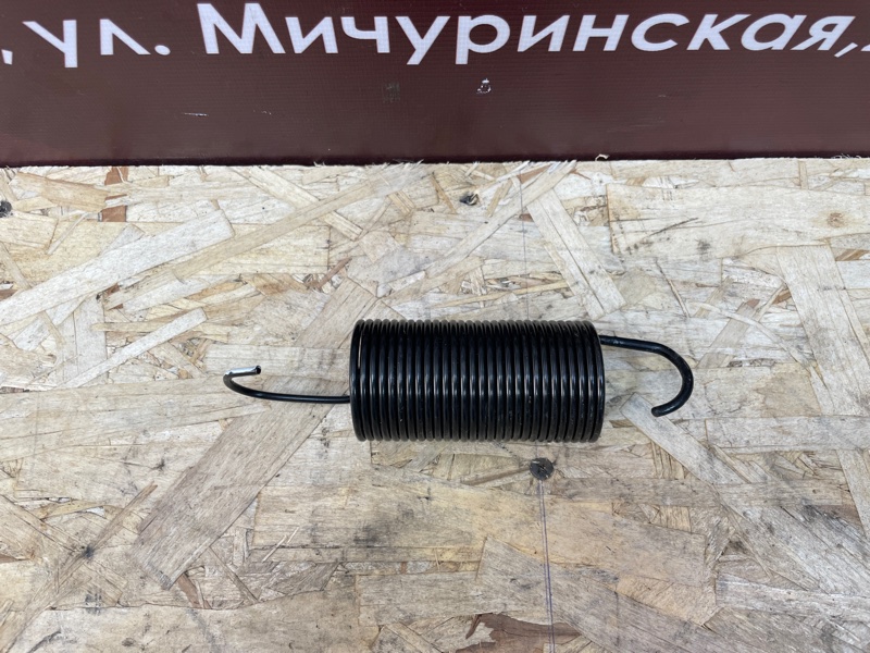Пружина крышки багажника - фото 4