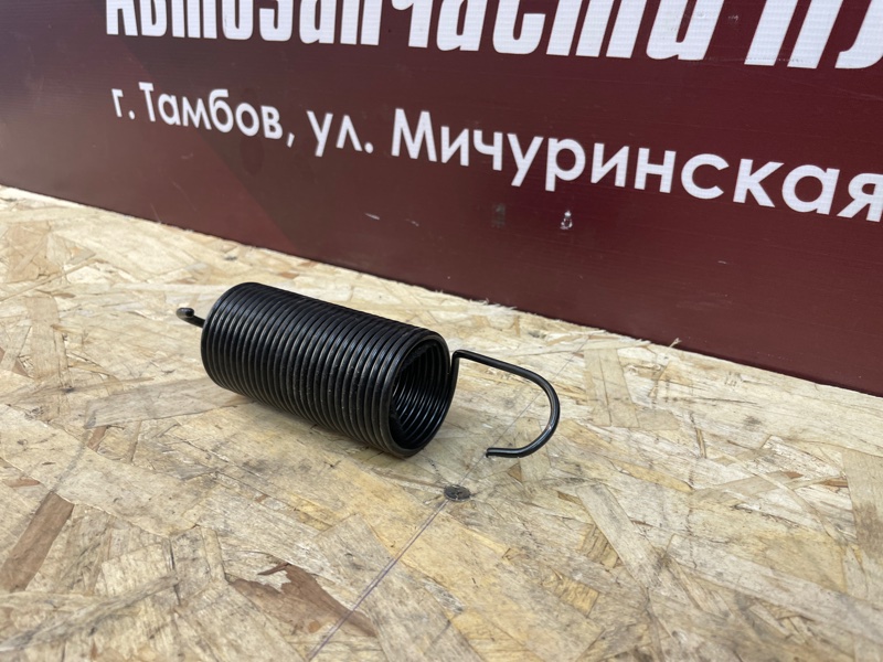 Пружина крышки багажника - фото 3