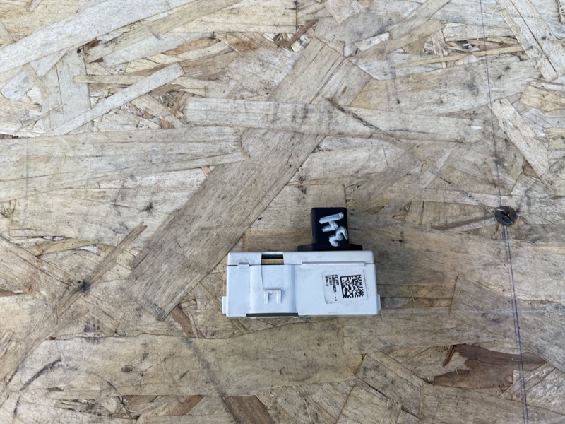 Датчик ремня безопасности - фото 2