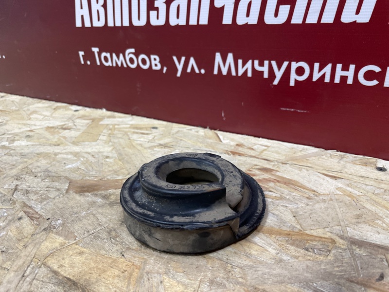 Верхняя опора    пружины - фото 3