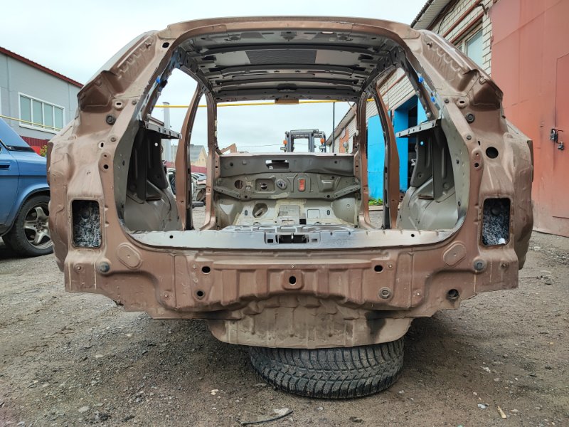 Задняя панель кузова - фото 1