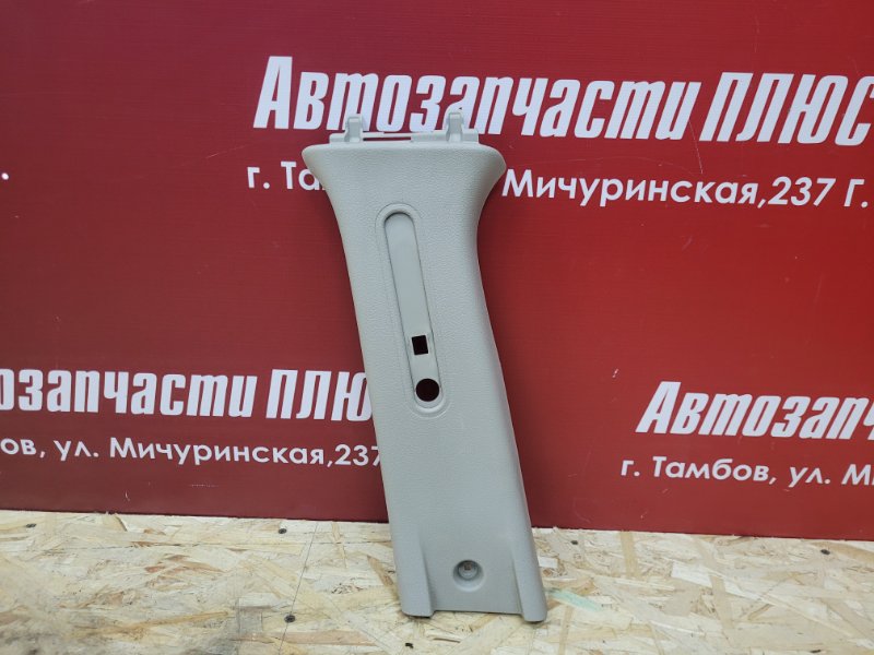 Обшивка средней стойки - фото 1