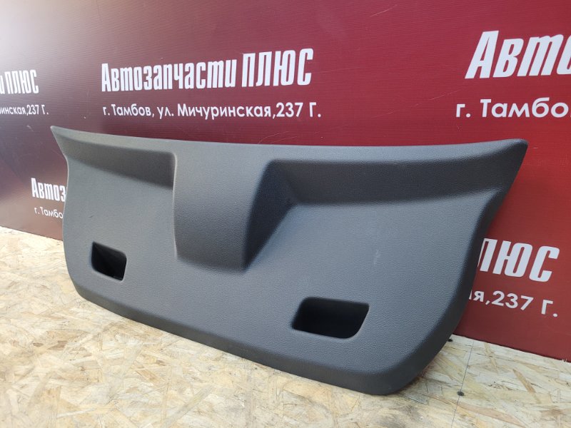 Обшивка двери багажника - фото 2