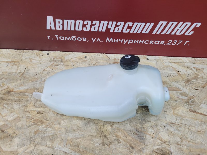 Бачок омывателя - фото 1