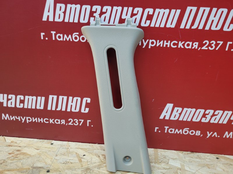 Обшивка средней стойки - фото 1