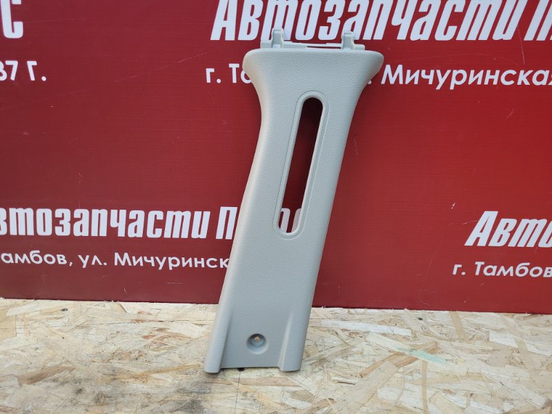 Обшивка средней стойки - фото 1