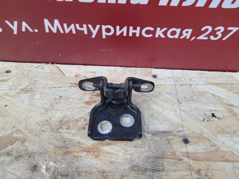 Петля двери - фото 1