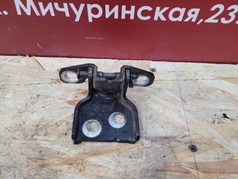 Петля двери - фото 1