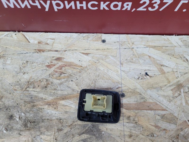 Кнопка стеклоподъемника - фото 4