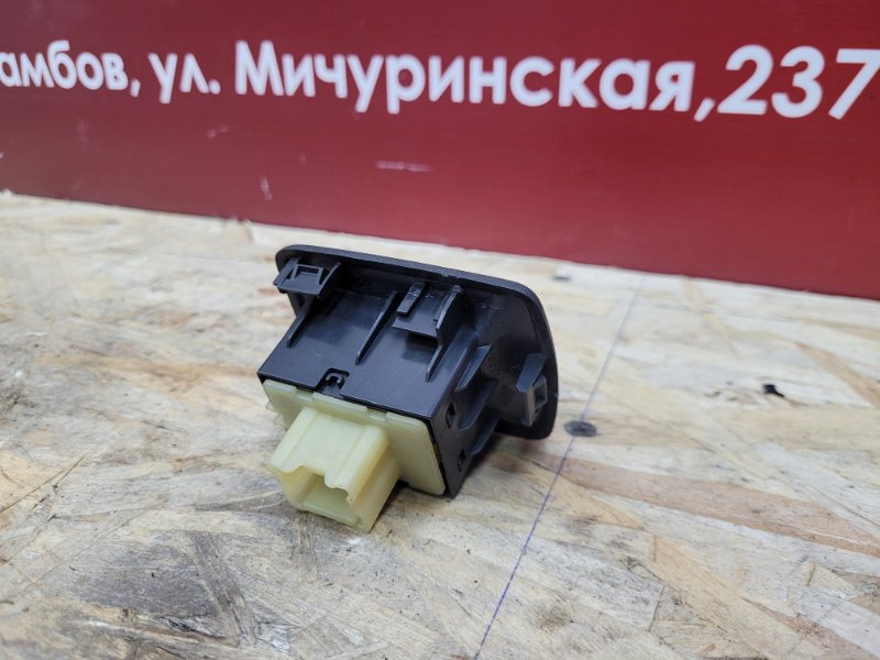 Кнопка стеклоподъемника - фото 5