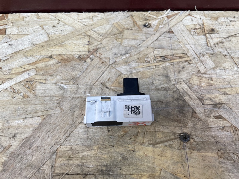 Датчик ремня безопасности - фото 3