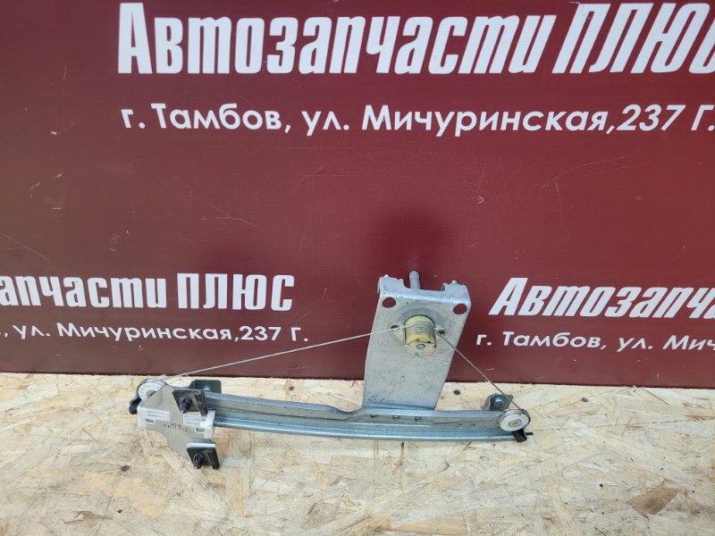 Стеклоподъемник    двери - фото 1