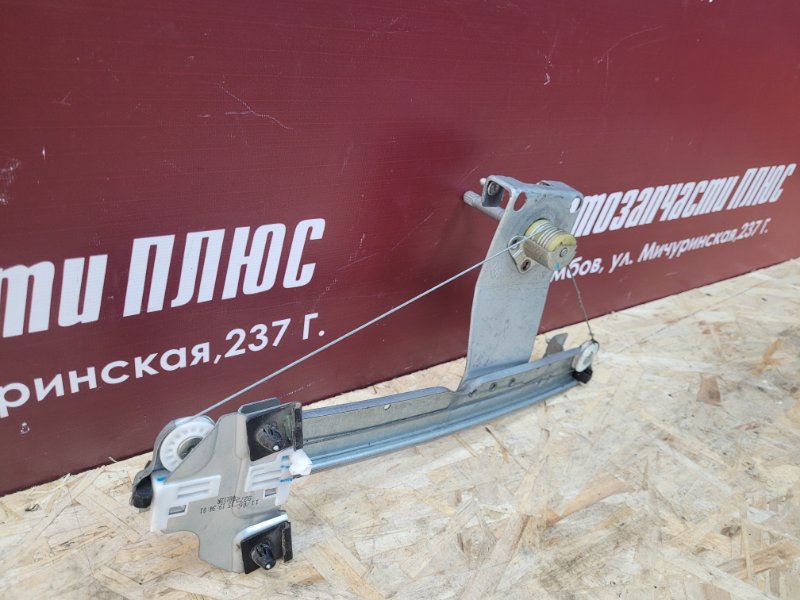 Стеклоподъемник    двери - фото 3