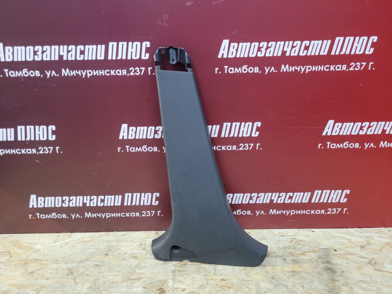 Обшивка средней стойки - фото 1