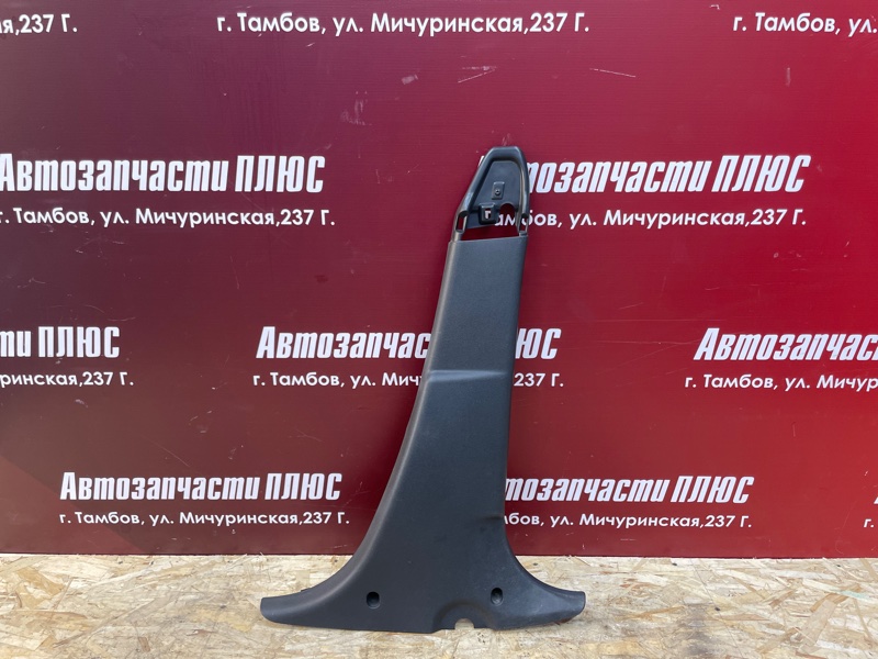 Обшивка средней стойки - фото 1