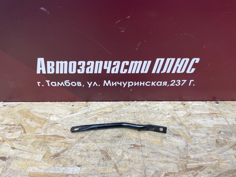 Кронштейн подрамника - фото 1