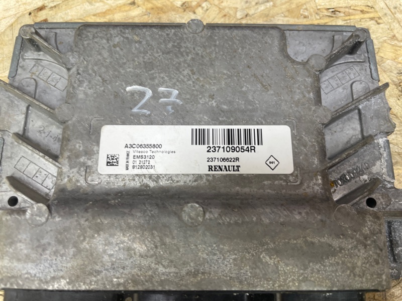 Блок управления двигателем - фото 5