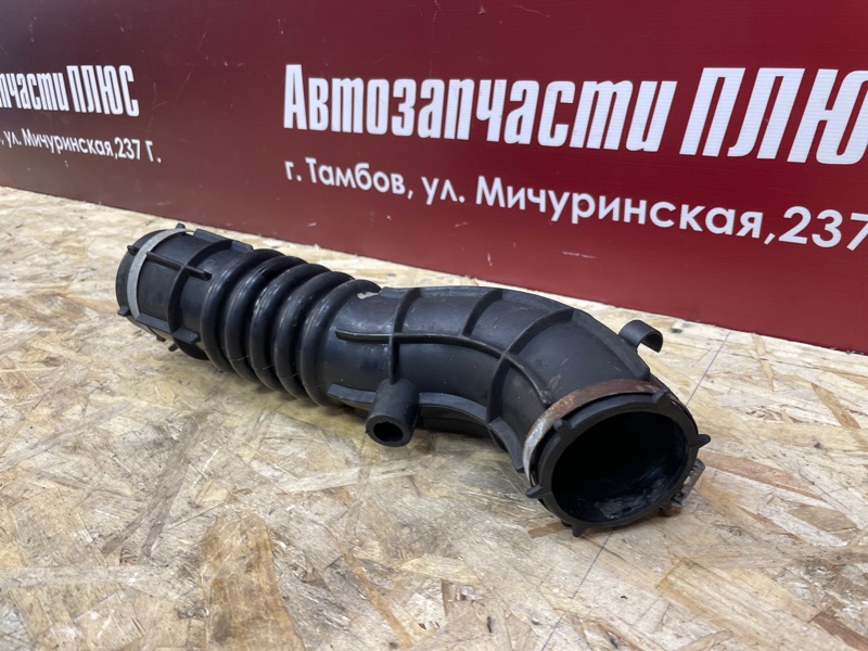 Патрубок воздушного фильтра - фото 2