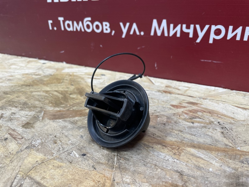 Крышка топливного бака - фото 5