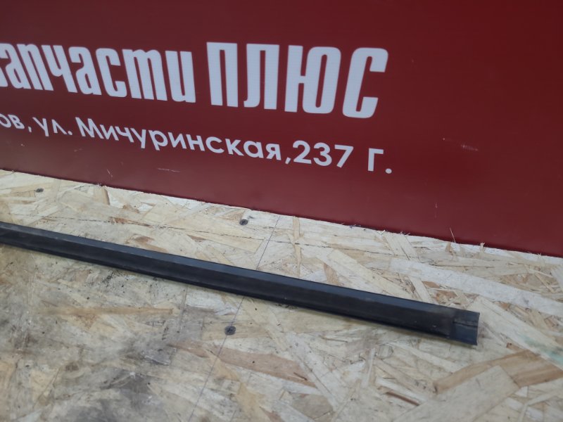Уплотнитель стекла      двери - фото 5