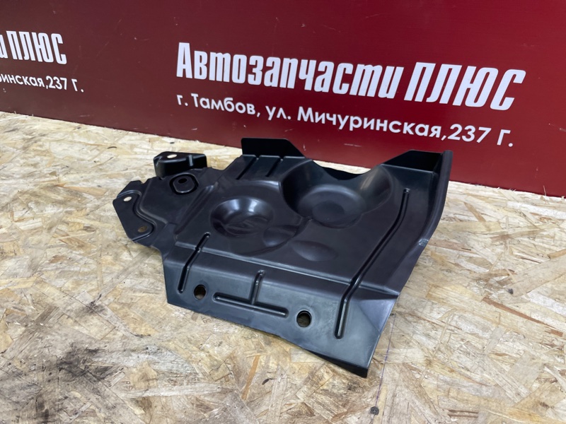 Пыльник двигателя - фото 3