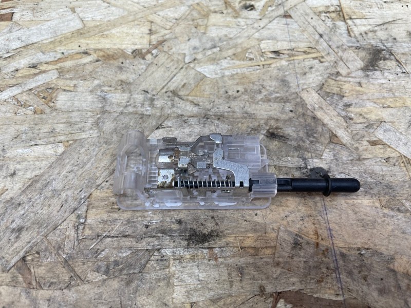 Плафон подсветки бардачка - фото 4