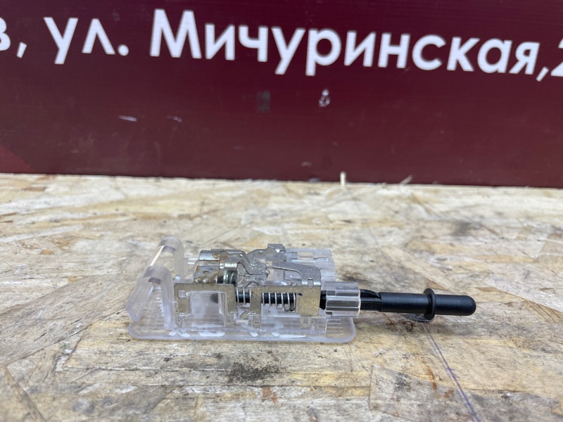 Плафон подсветки бардачка - фото 5