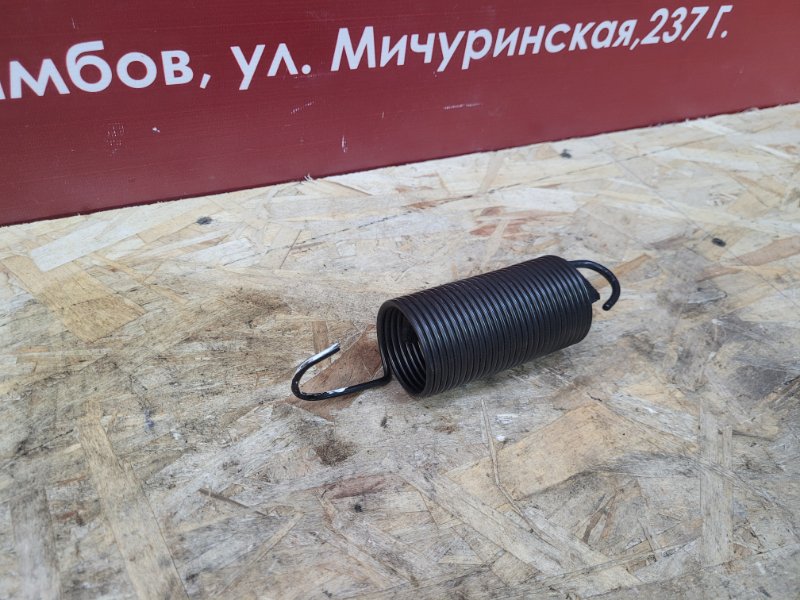 Пружина крышки багажника - фото 2