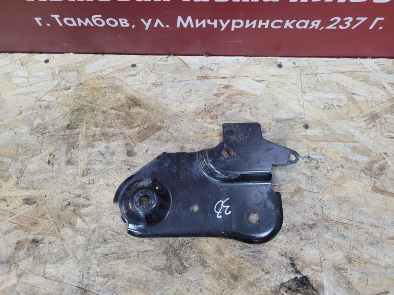 Кронштейн подрамника - фото 1