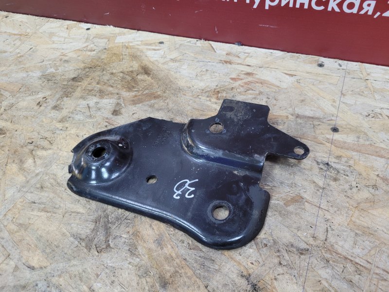 Кронштейн подрамника - фото 3