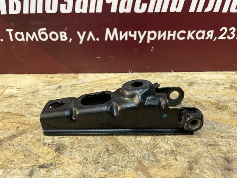 Кронштейн опоры двигателя - фото 3
