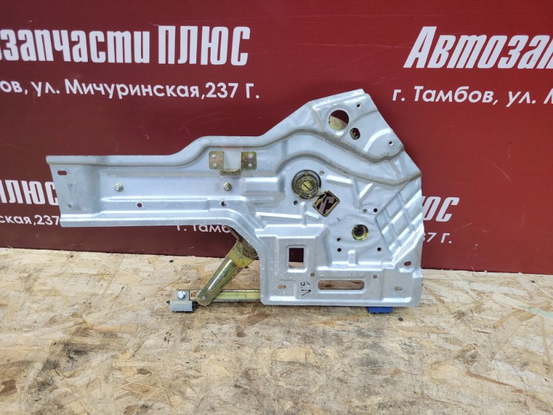 Стеклоподъемник    двери - фото 1