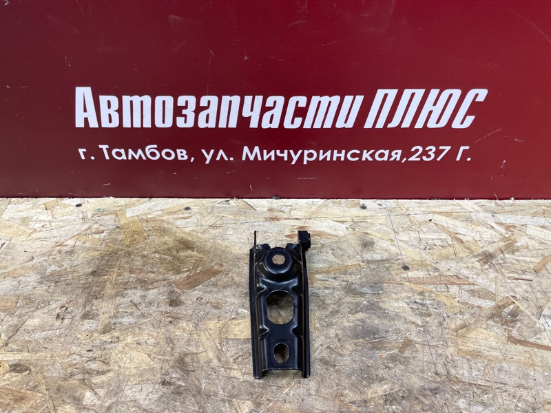 Кронштейн опоры двигателя - фото 1