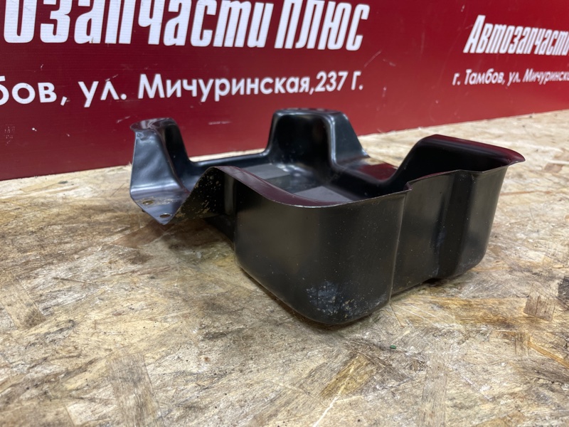 Кронштейн топливного абсорбера - фото 4