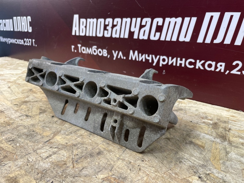 Кронштейн впускного коллектора - фото 3