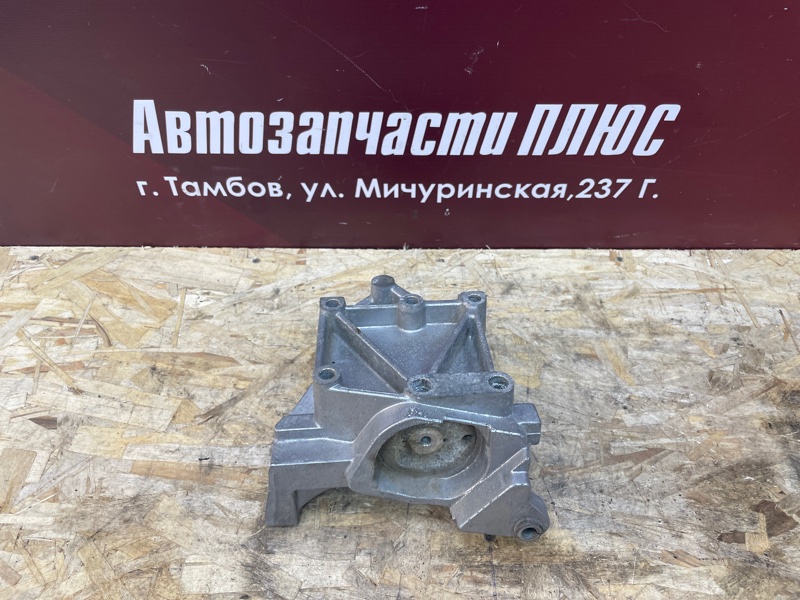 Кронштейн компрессора кондиционера - фото 1