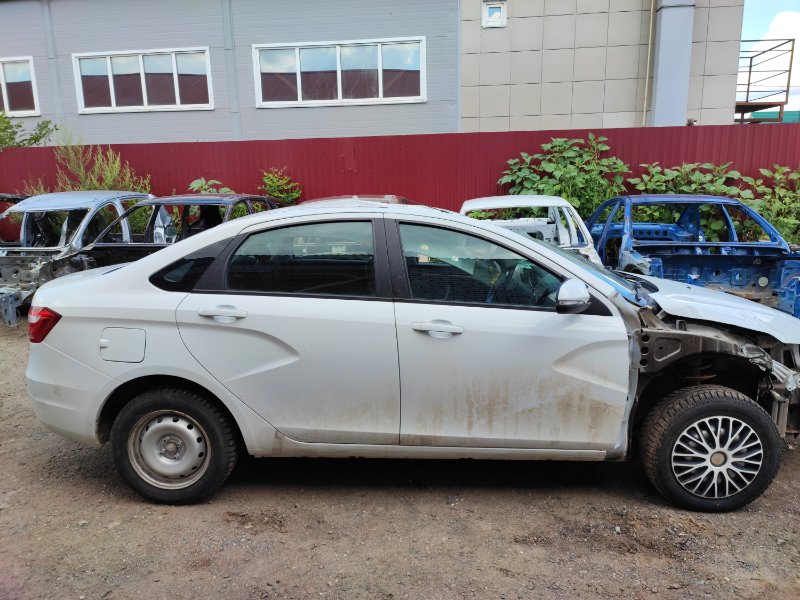 Кузов на запчасти - фото 3