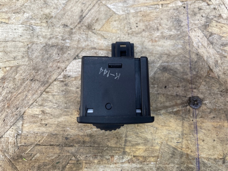 Кнопка корректора фар - фото 3