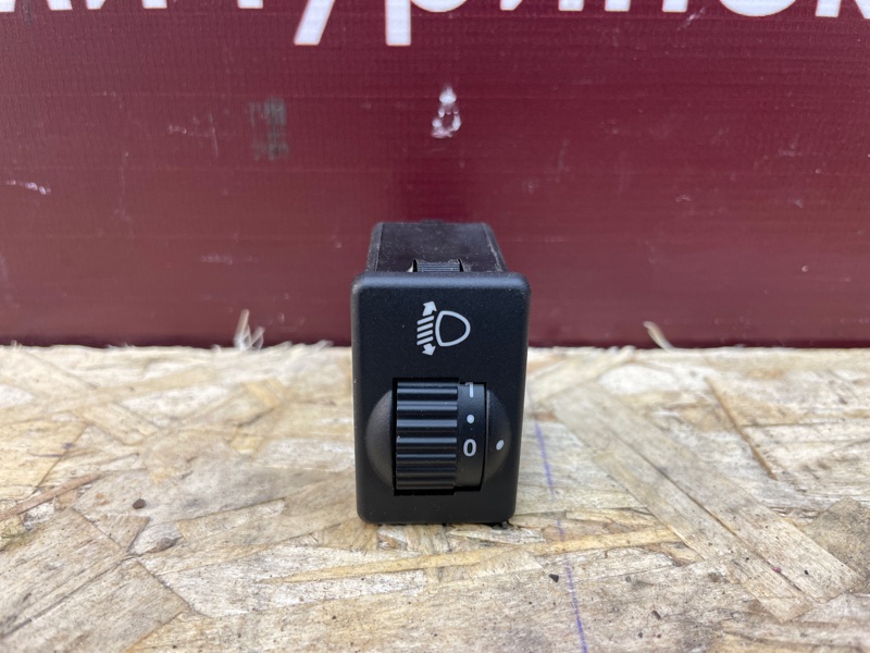 Кнопка корректора фар - фото 7