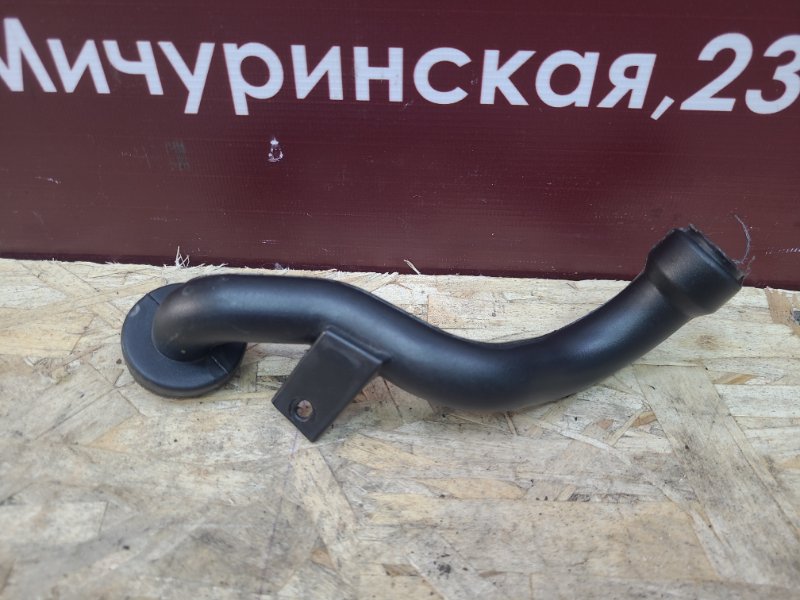 Воздухопровод охлаждения вещевого ящика - фото 1