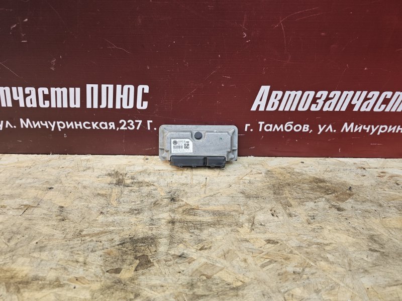 Блок управления двигателем - фото 1