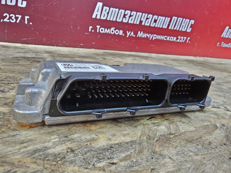 Блок управления двигателем - фото 2