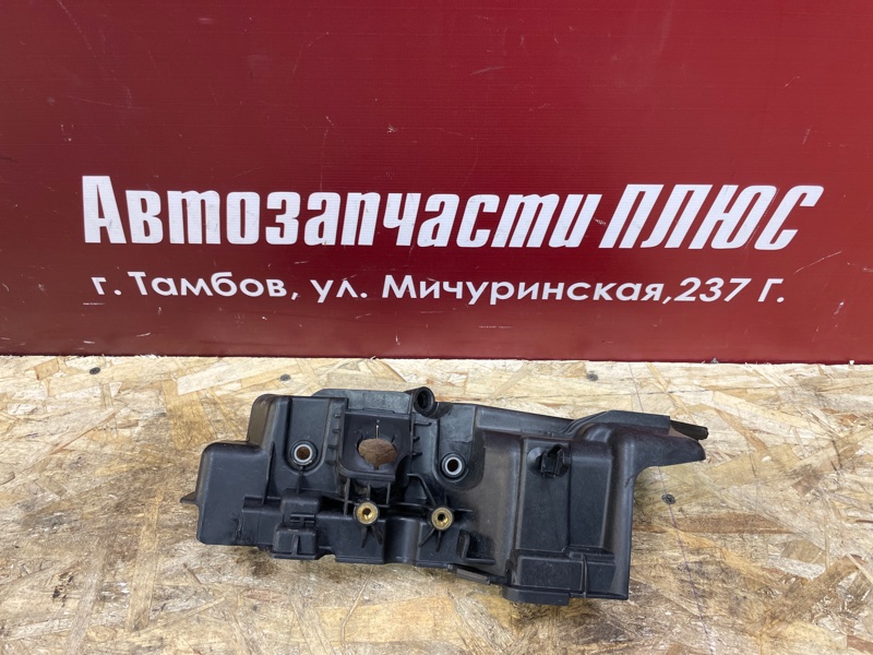 Крышка двигателя - фото 1