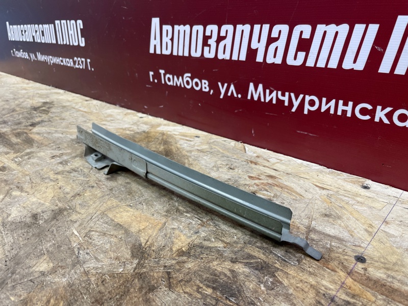 Направляющая стекла     двери - фото 3