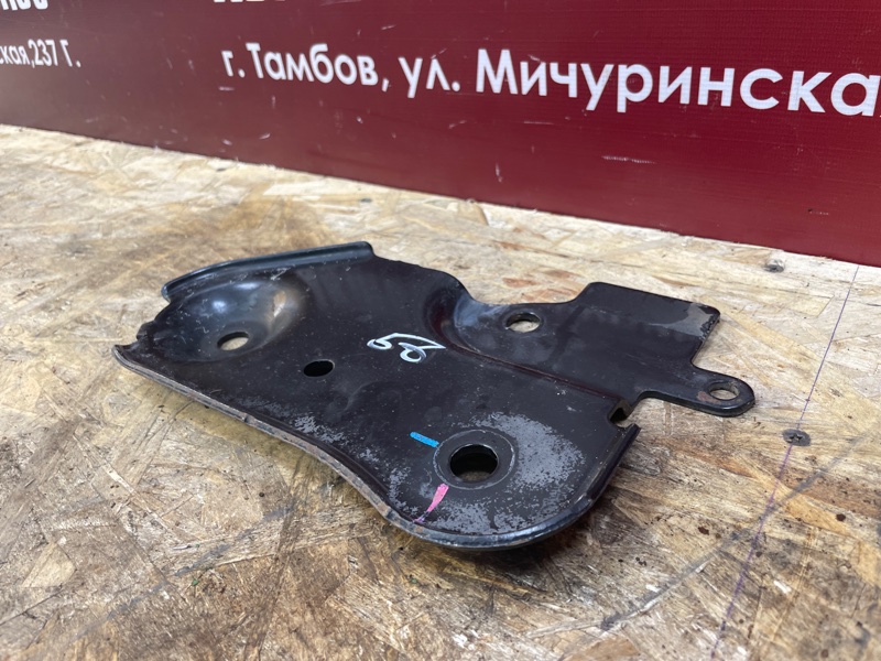 Кронштейн подрамника - фото 3