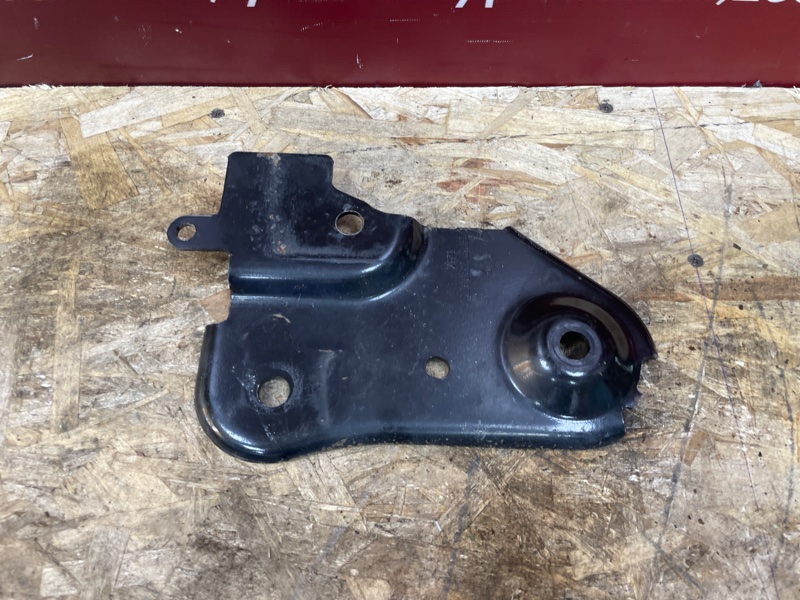 Кронштейн подрамника - фото 5